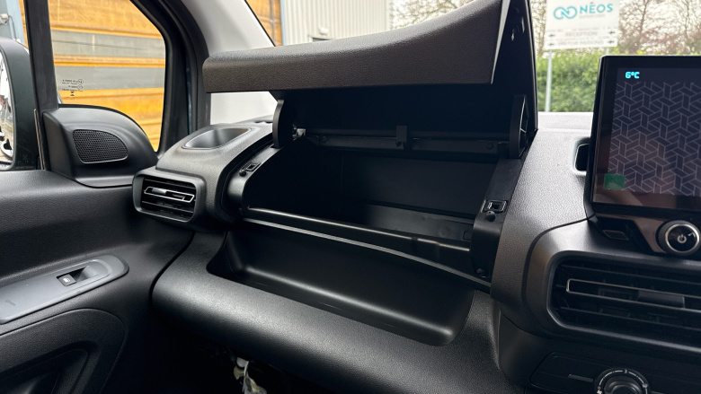 Citroen Berlingo 100kW Plus XL 52kWh 5dr Auto [7 Seat] Electric Estate